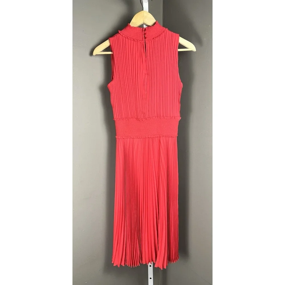Nanette Lepore 4 Crimson Pleated Sleeveless Cocktail Dress Mock Neck Sleeveless